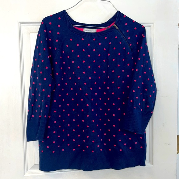 Liz Claiborne polka dot Top - Picture 1 of 4